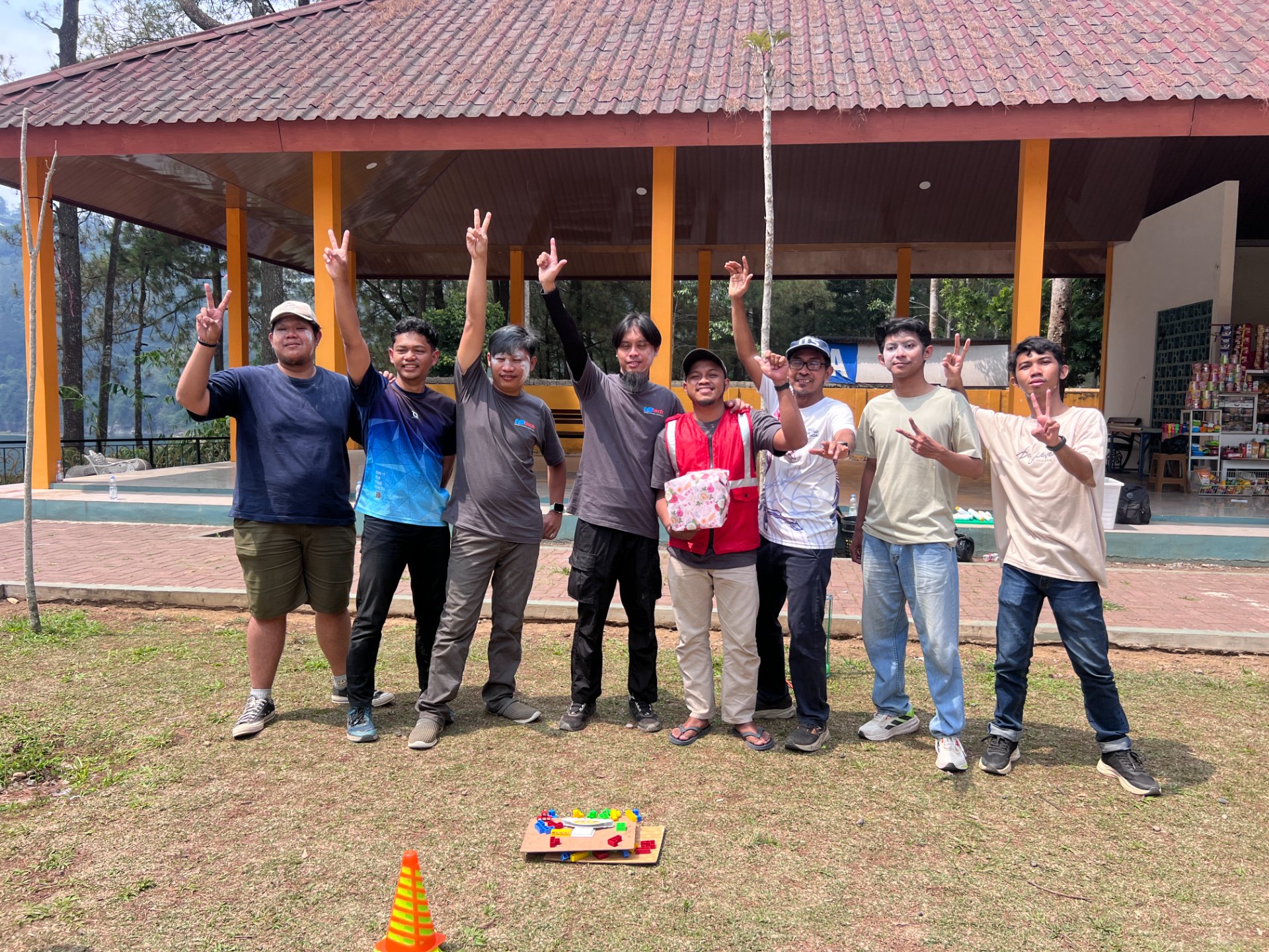Jasa Tour Guide Berlisensi Resmi HPI (Lokal & Mancanegara)